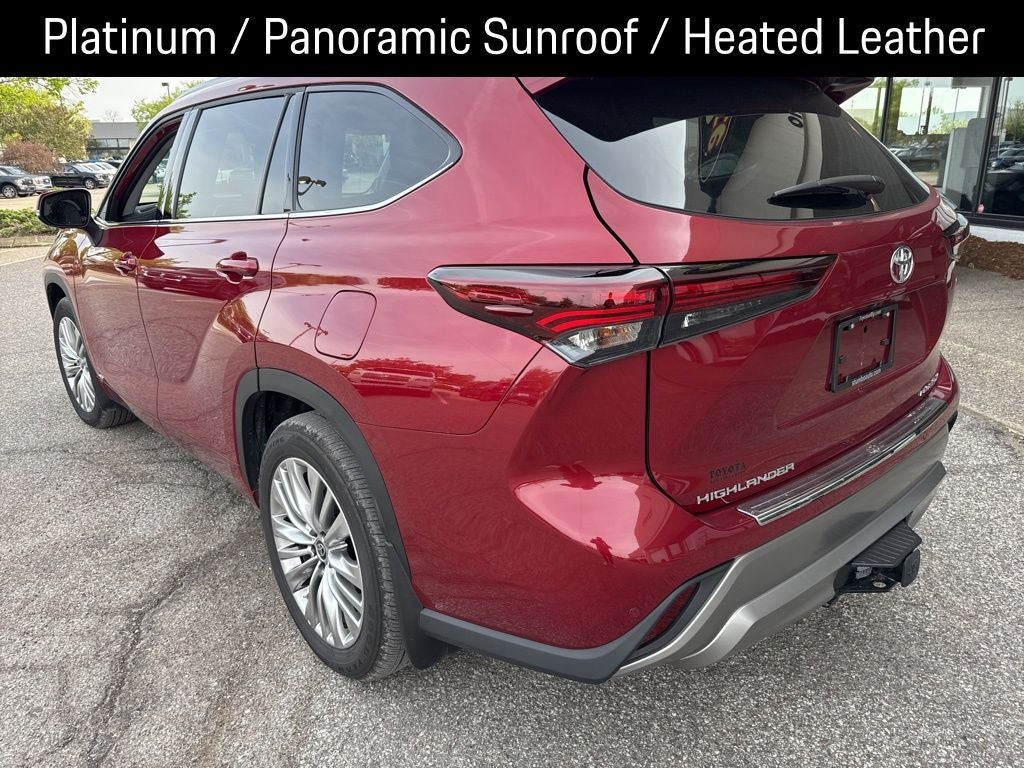 2025 Toyota Highlander Hybrid Platinum
