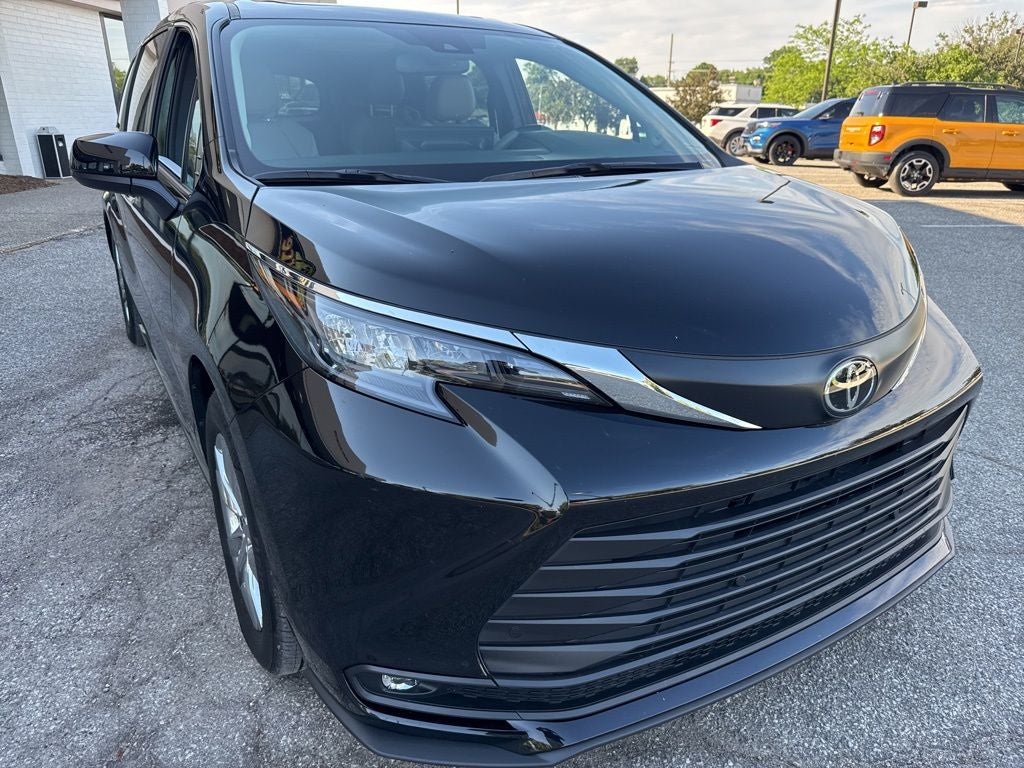 2026 Toyota Sienna XLE 7 Passenger