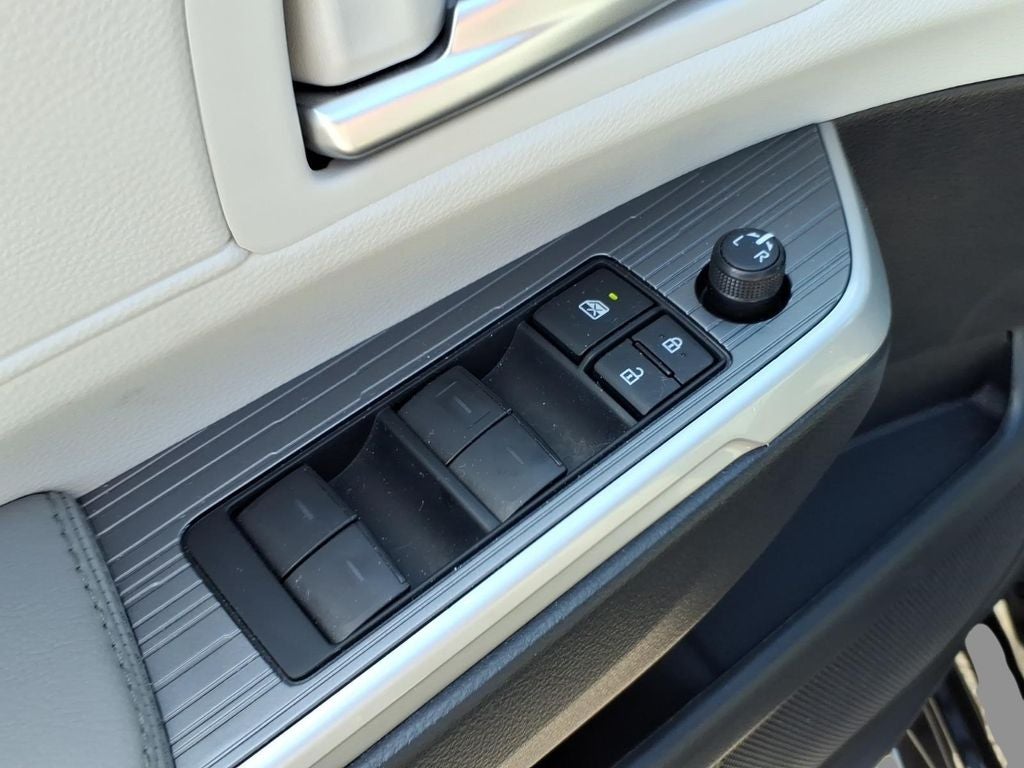 2026 Toyota Sienna XLE 7 Passenger