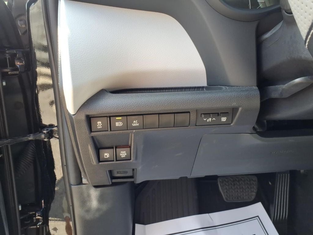 2026 Toyota Sienna XLE 7 Passenger