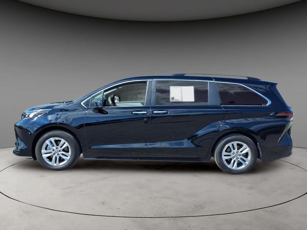 2026 Toyota Sienna XLE 7 Passenger