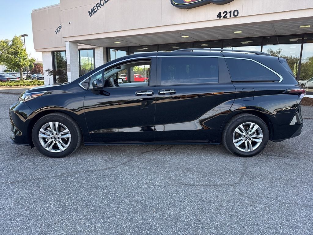 2026 Toyota Sienna XLE 7 Passenger