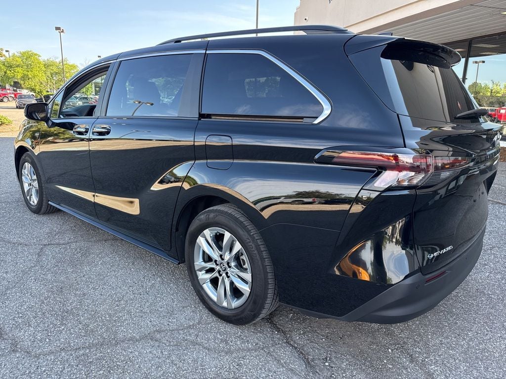 2026 Toyota Sienna XLE 7 Passenger