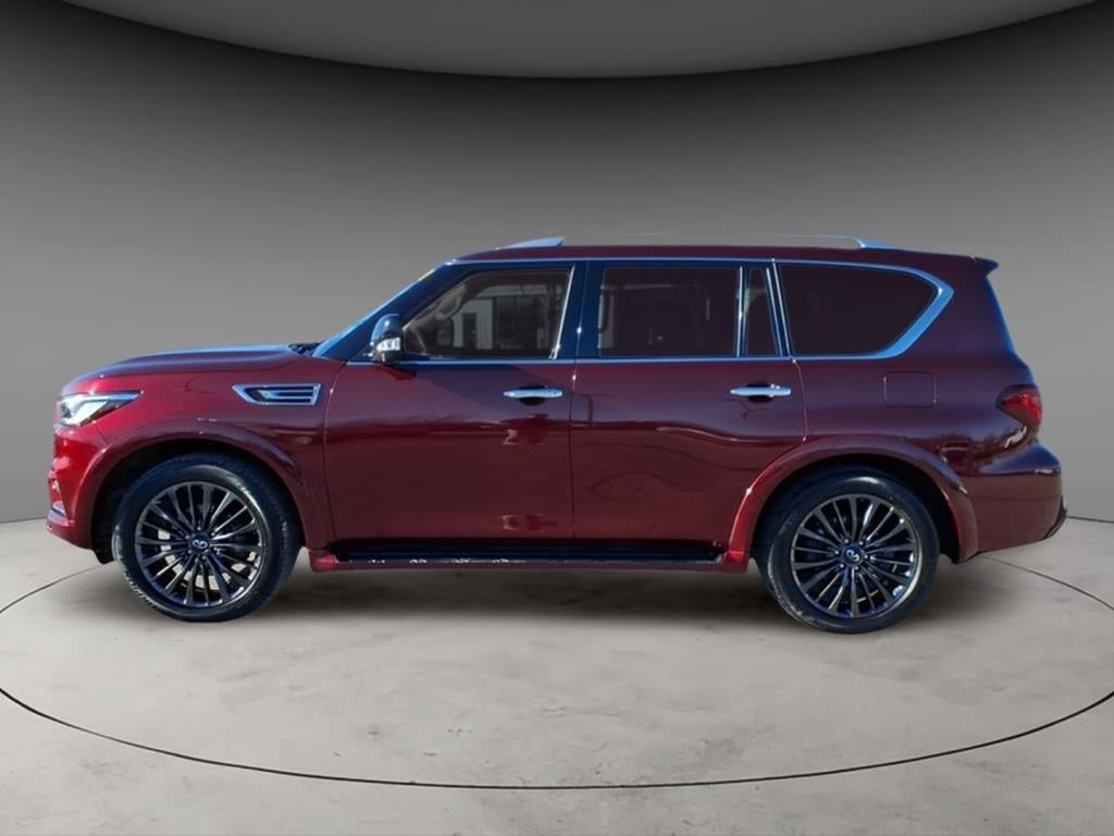 2022 INFINITI QX80 LUXE