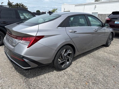 2025 Hyundai Elantra Limited