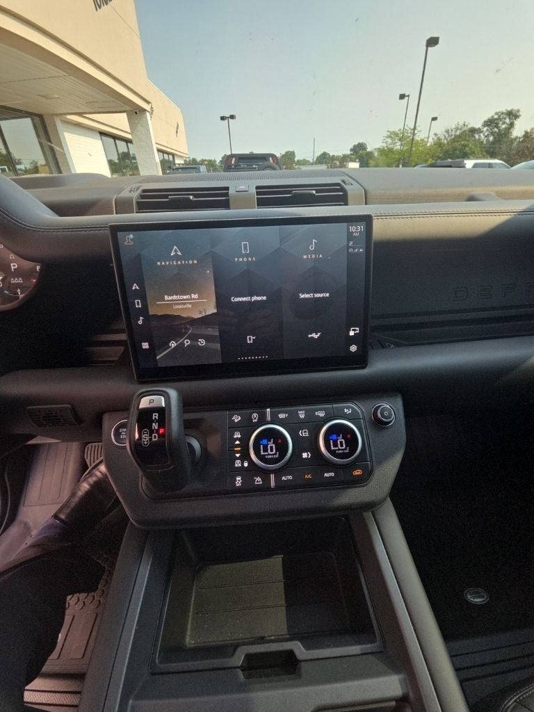 2025 Land Rover Defender 110 X-Dynamic SE