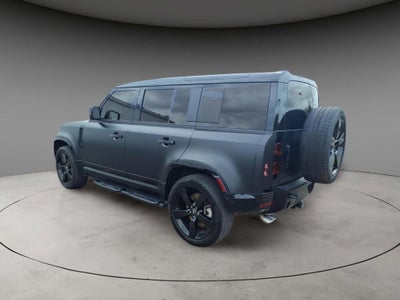2025 Land Rover Defender 110 X-Dynamic SE