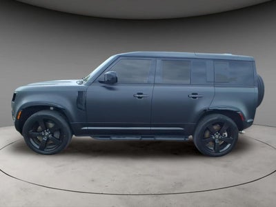 2025 Land Rover Defender 110 X-Dynamic SE
