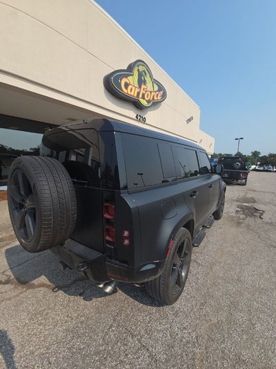 2025 Land Rover Defender 110 X-Dynamic SE