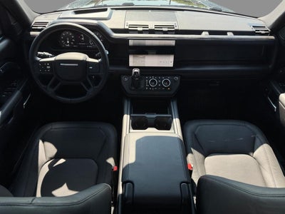 2025 Land Rover Defender 130 X-Dynamic SE