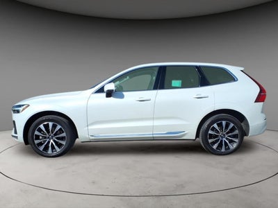2023 Volvo XC60 B5 Plus Bright Theme