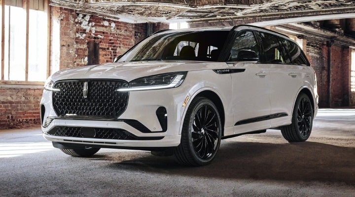 A 2026 Lincoln Aviator® SUV is shown with the available Jet Appearance Package. | Bill Collins Lincoln of Louisville in Louisville KY