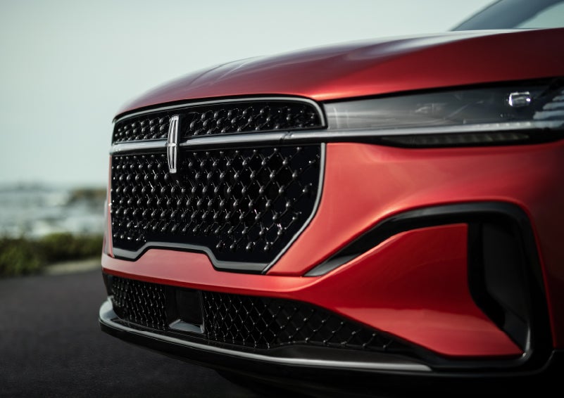 The sleek grille of a 2026 Lincoln Nautilus® SUV with the available Jet Appearance Package makes a bold statement. | Bill Collins Lincoln of Louisville in Louisville KY